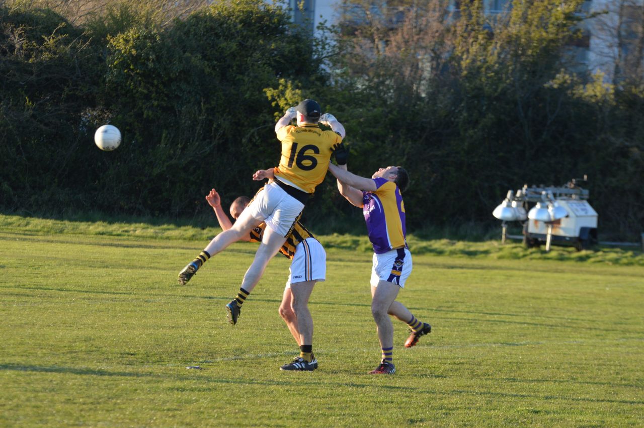 AFl 1 v Naomh Mearnóg