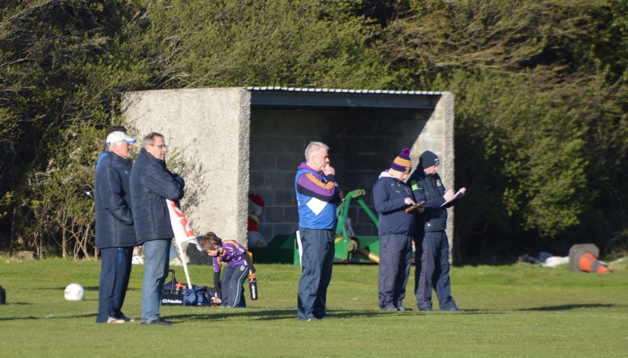 AFl 1 v Naomh Mearnóg