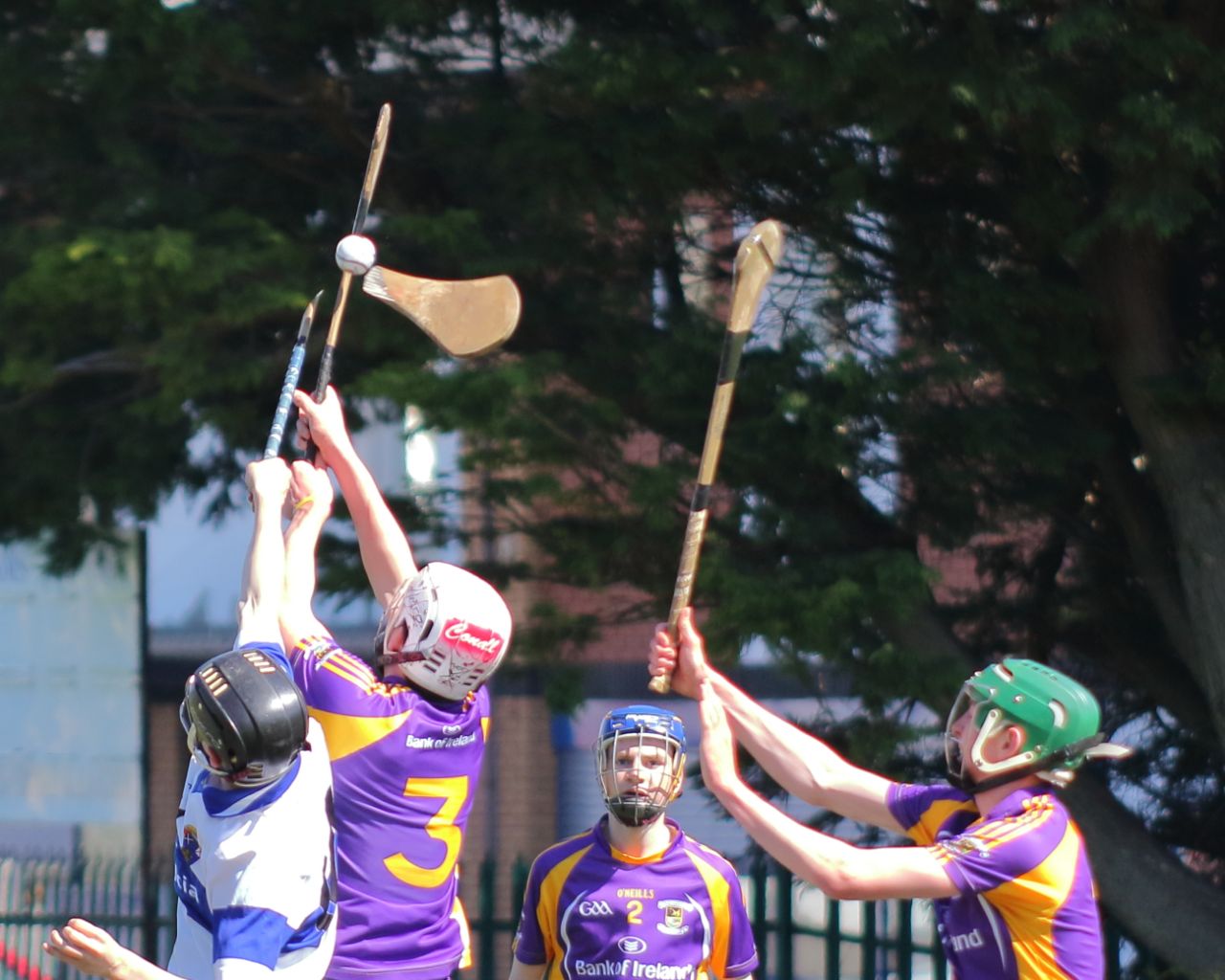 MHL1 action v St. Vincents (photo by Diarmuid O Gallchobhair)