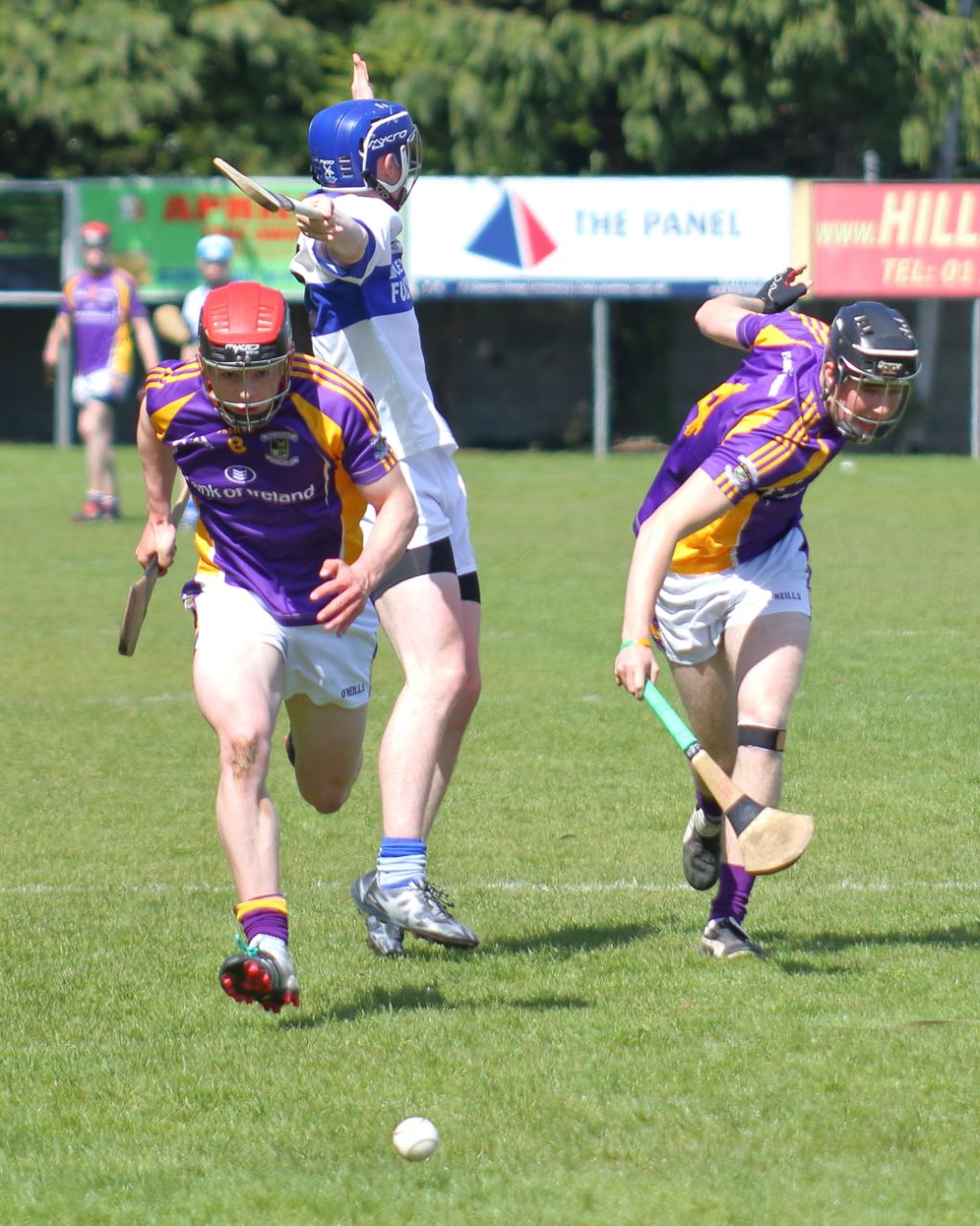 MHL1 action v St. Vincents (photo by Diarmuid O Gallchobhair)