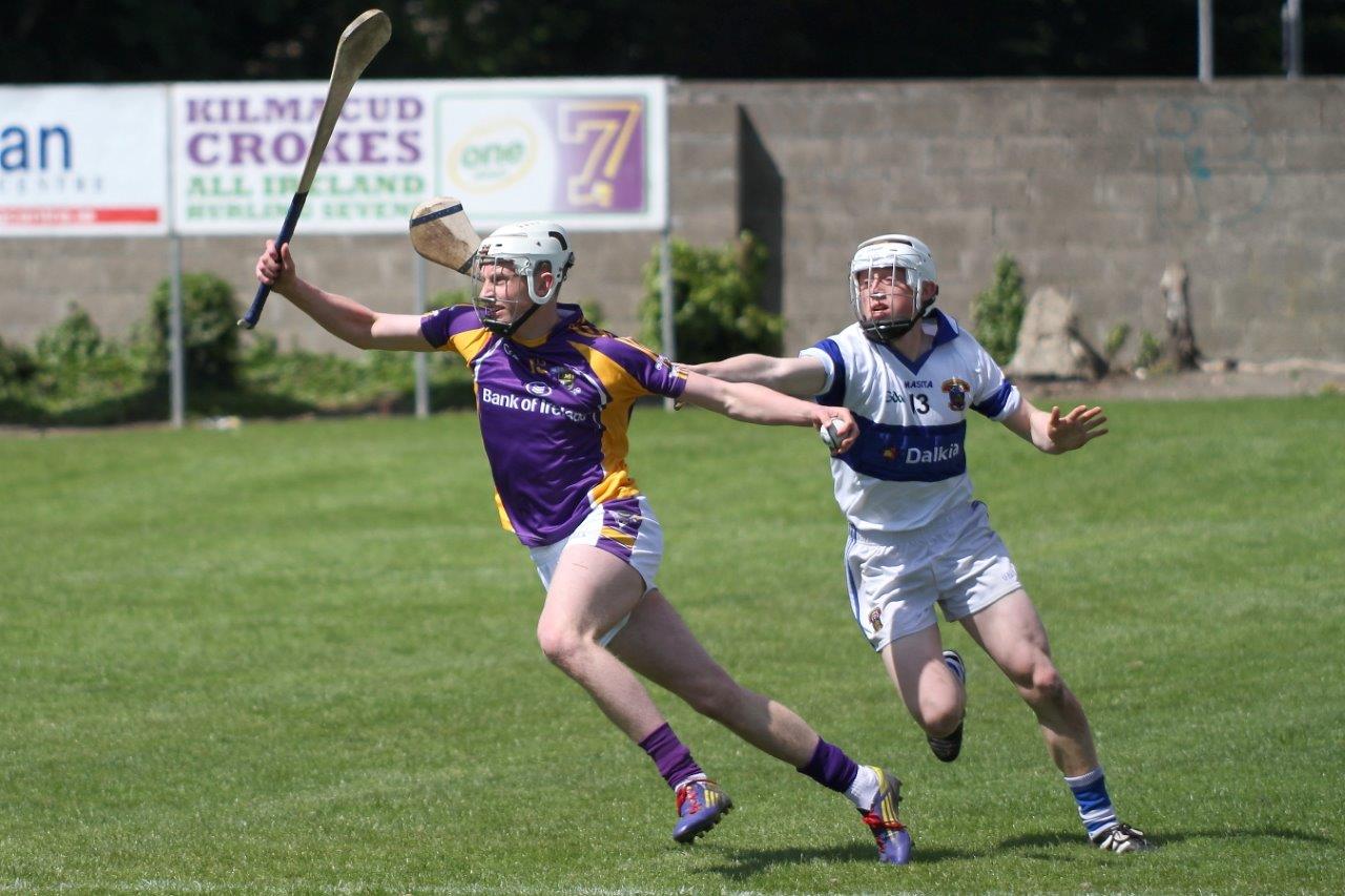 MHL1 action v St. Vincents (photo by Steven Dagg)