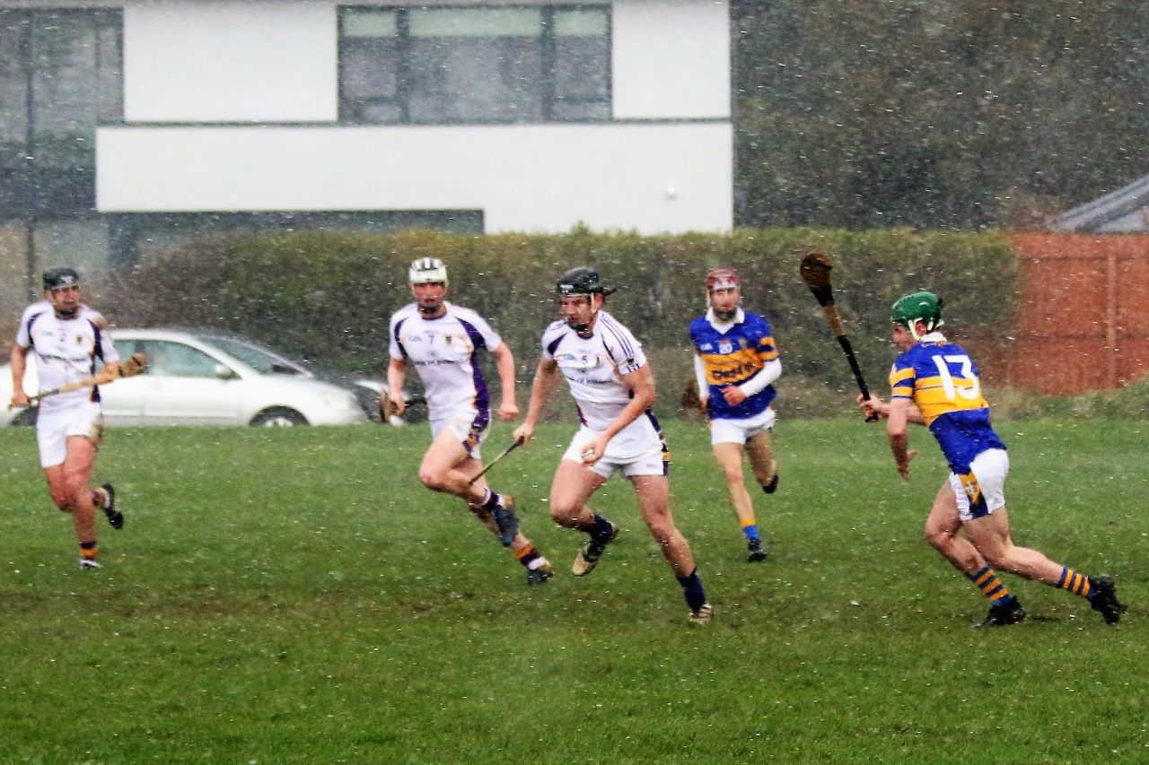 Senior ‘B’ Hurler’s dig deep to beat Castleknock  in League