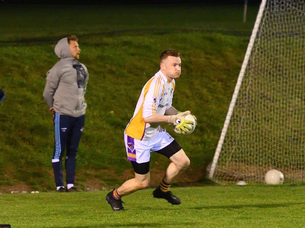 Go Ahead Adult Football League Division Four  Kilmacud Crokes V Man O War