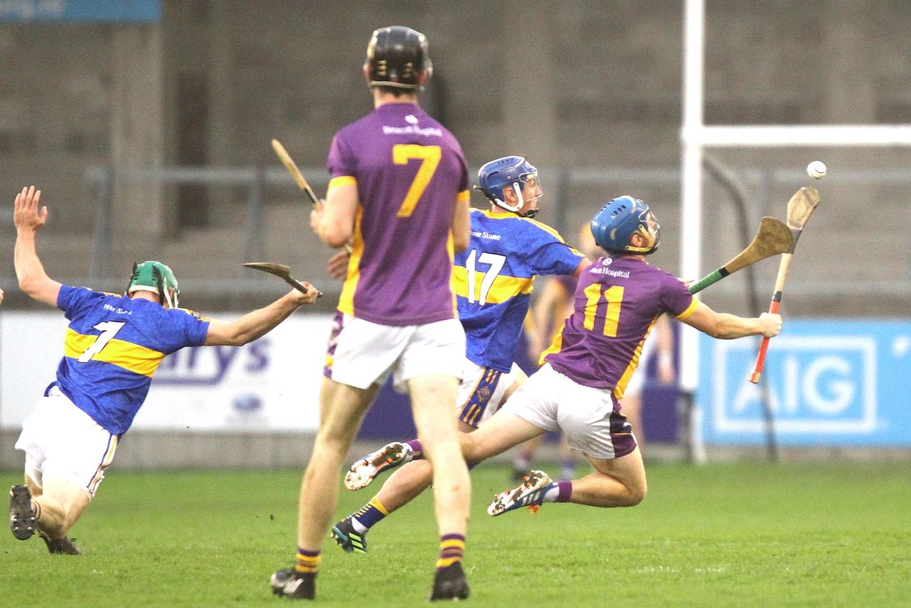 Senior Hurlers through to Leinster Semi Final