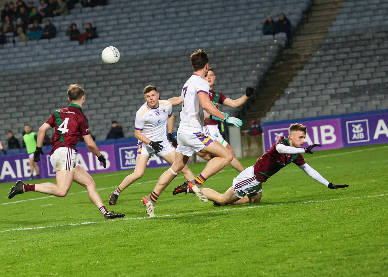 Kilmacud Crokes Overcome Portarlington to reach back to back Leinster Club Final 