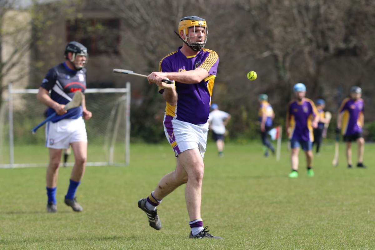 Social Hurlers compete the Naomh Olafs Easter Blizt