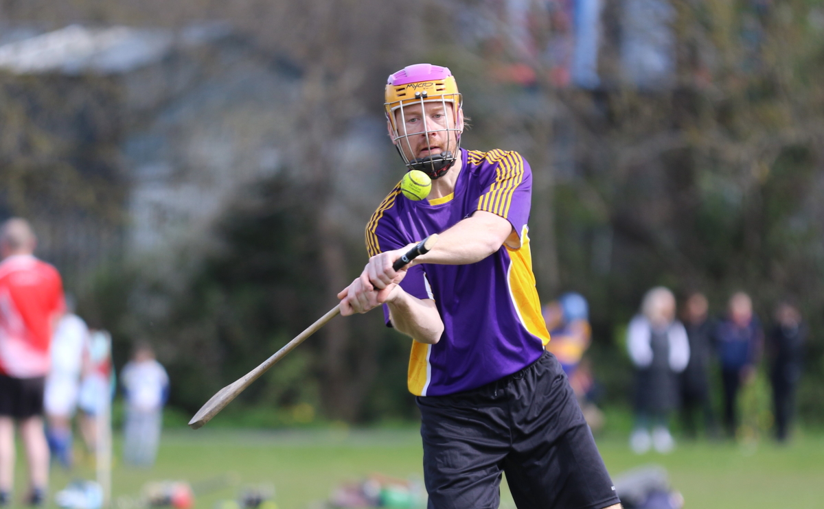 Social Hurlers compete the Naomh Olafs Easter Blizt