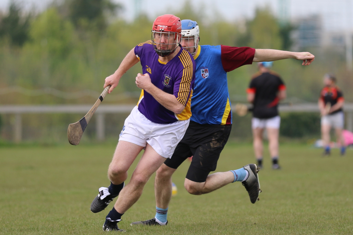 Social Hurlers compete the Naomh Olafs Easter Blizt