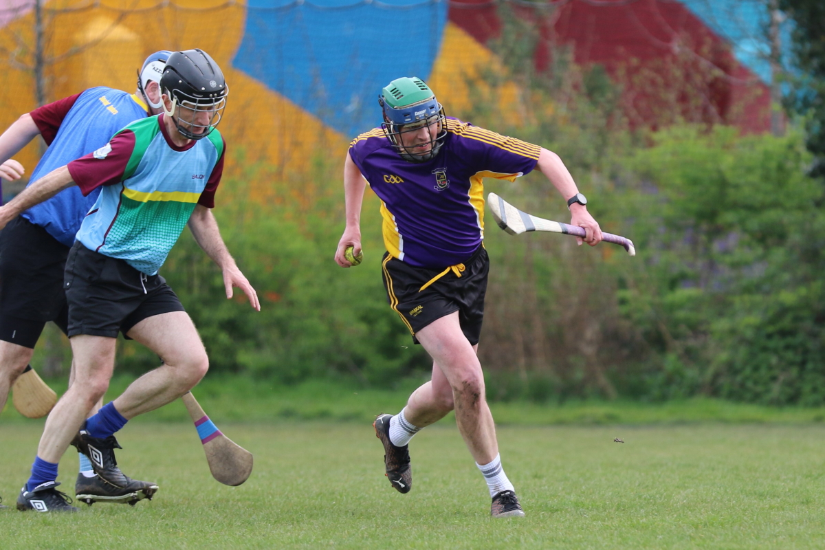 Social Hurlers compete the Naomh Olafs Easter Blizt