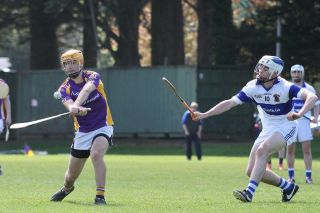 MHL1 action v St. Vincents (photo by Steven Dagg)