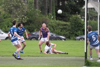 Seniors draw against Skerries